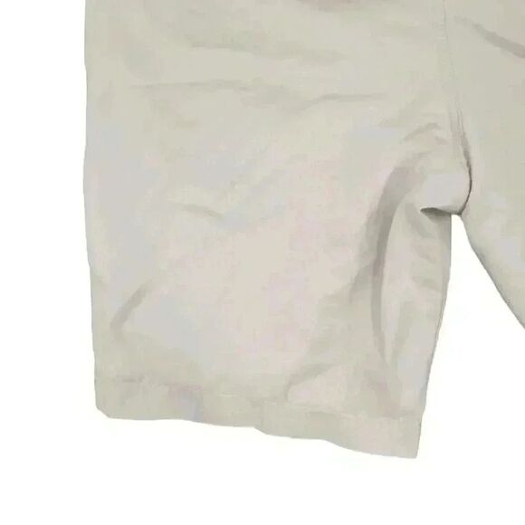 Gap Khakis Men's Tan Cotton Lived in Shorts - Picture 8 of 16